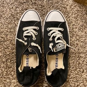 Woman’s size 9 converse